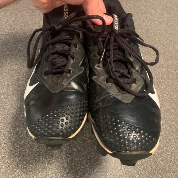 NIKE Vapor Football Cleats Size 8.5. - Picture 5 of 11